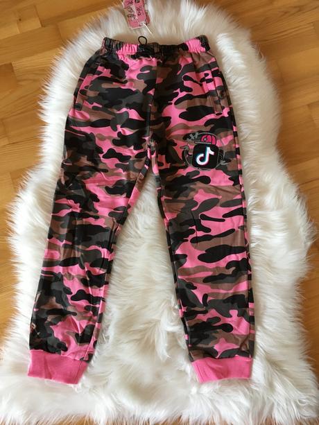 Dievčenské maskáčové tepláky., kugo,104 / 116 / 128