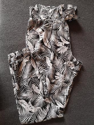 Letné nohavice, 152