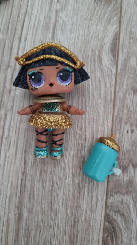 Bábiky lol, 