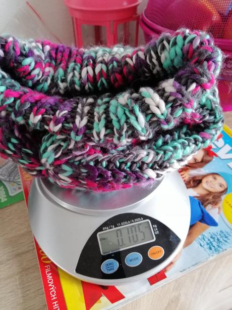 Dámska / dievčenská zimná pletená čiapka, crivit,l