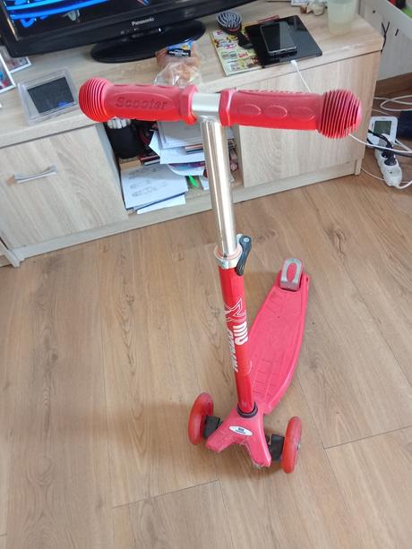 Detská kolobežka, nils