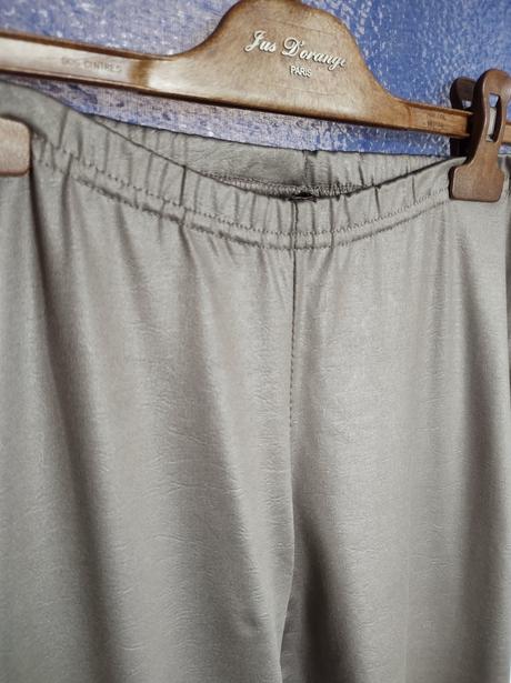 Legíny s koženou potlačou, amisu,m