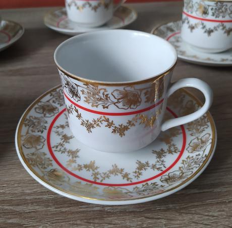 Šálky s tanierikmi, 