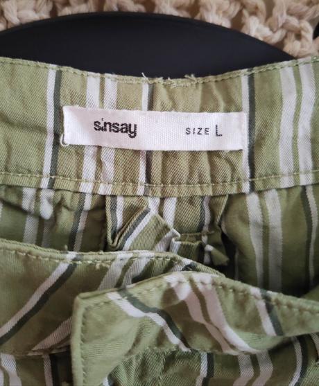 Šortky khaki, sinsay,l