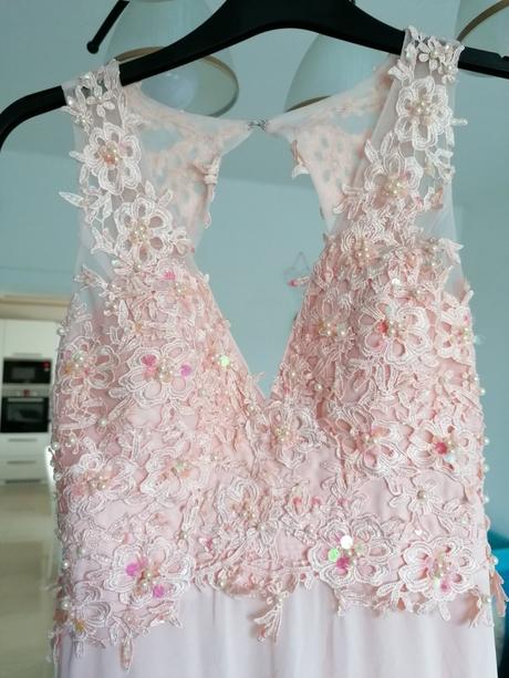 Predám spoločenské saty, s