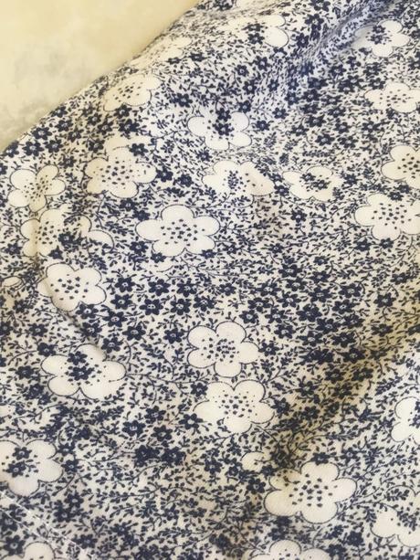 Romantické kvietkované tričko, m