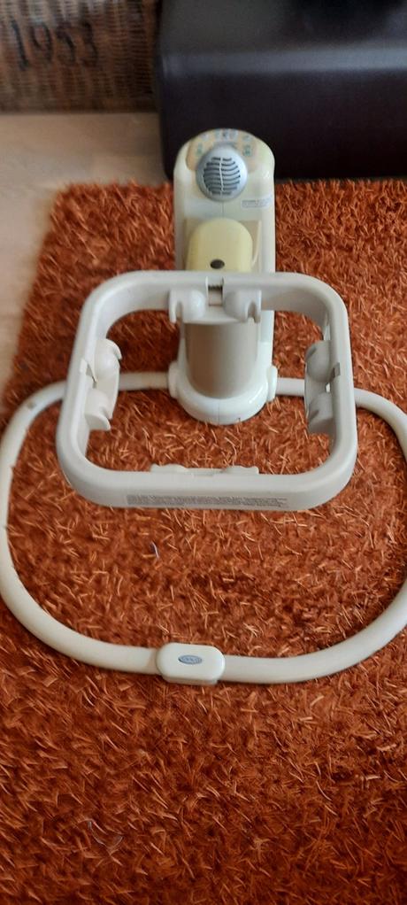 Hupačka elektricka zn.graco-dieta v nej hned zaspi,