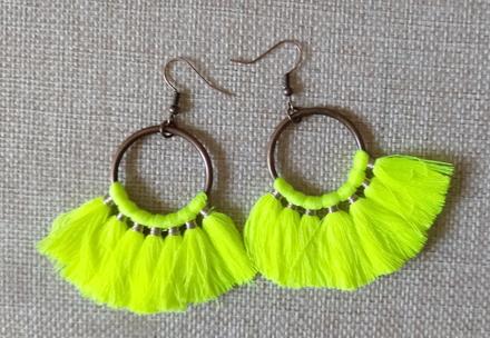 Náušnice neón strapce, 