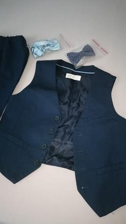 Oblekove nohavice a vesticka, 122