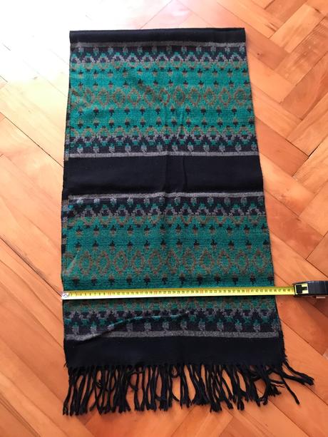 Hrubý široký šál, 