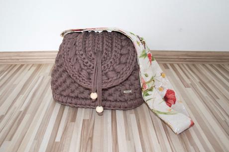 Háčkovaná taška cez rameno, 