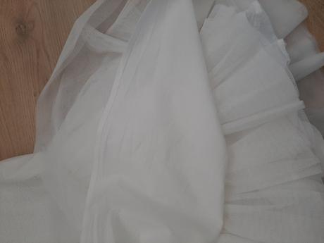 Slavnostne saty, 122