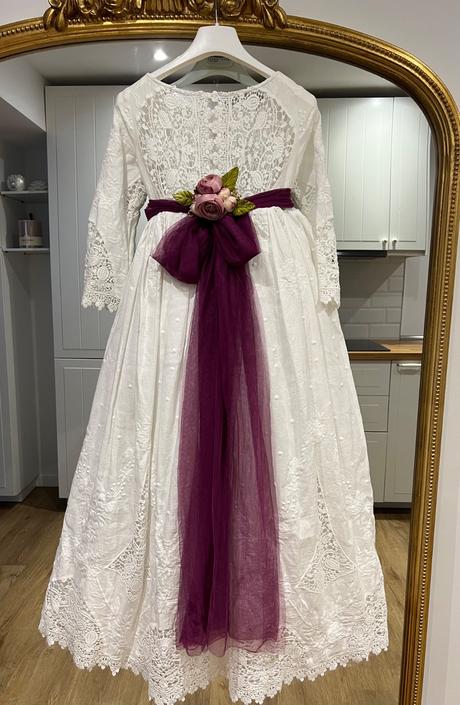 Prijimanie , saty na 6-8, stali 900 eur, 128