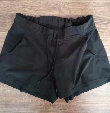 Sportove kratasy, s