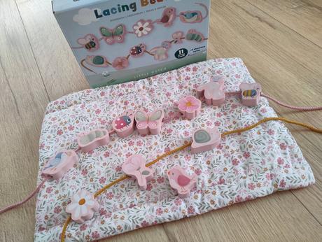 Little dutch drevené korále kvety a motýle,