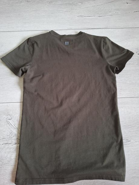 Tricko velmi prijemna bavlna top stav, 140