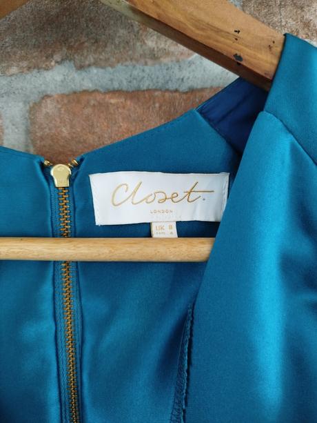 Dámske spoločenské šaty, s