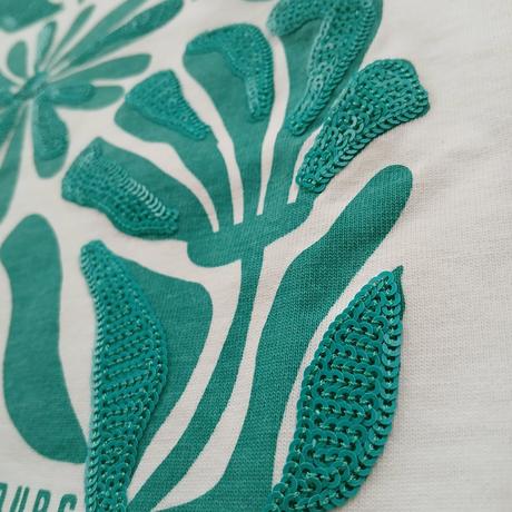 Biele tričko s flitrovou aplikáciou kvetov, f&f,l