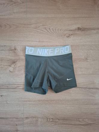 Šortky, nike,s