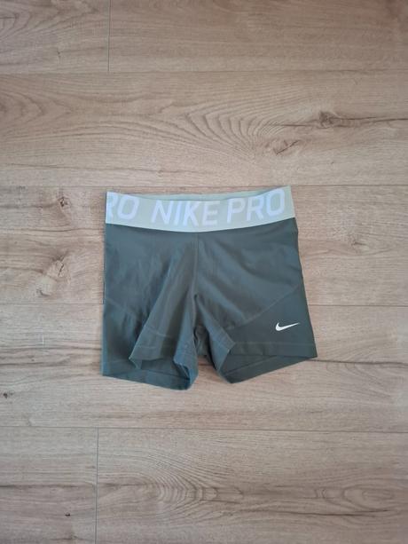 Šortky, nike,s