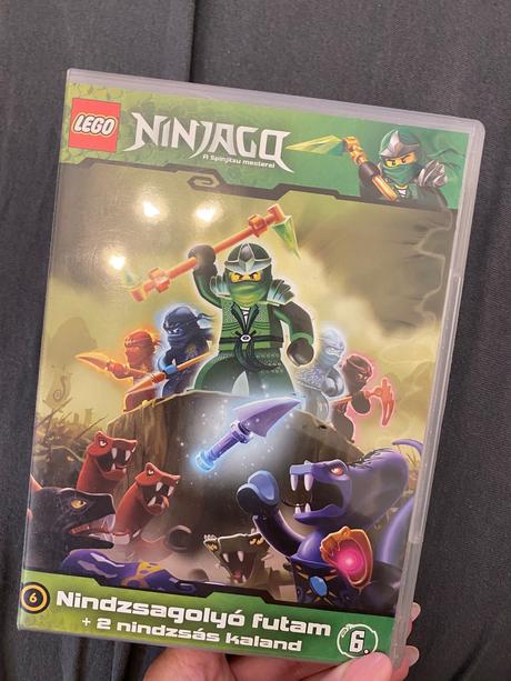 Dvd ninjago po maďarsky, 