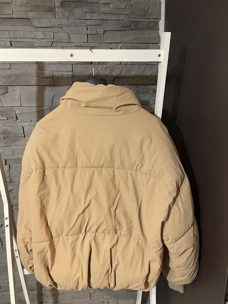 Zara v.xs je vačšia, zara,xs