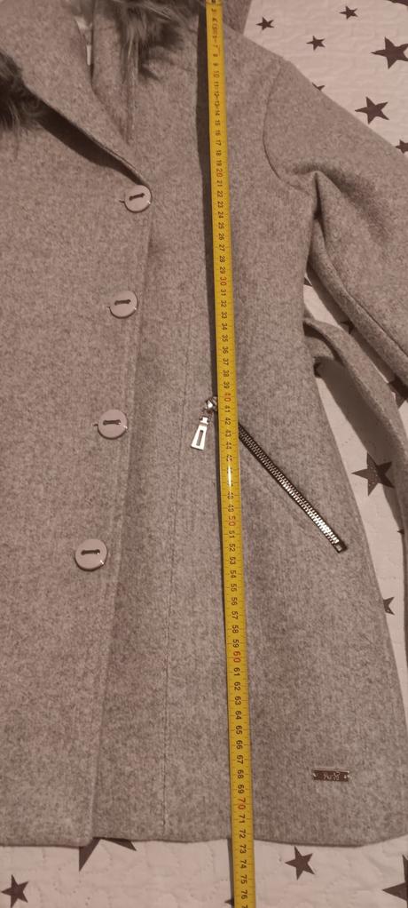 Kabát, 140