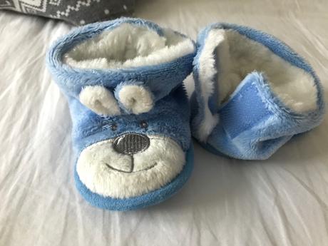 Capačky modré vd 10cm, <17