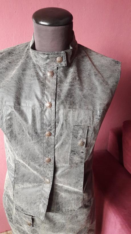 Komplet vesta + sukňa, 36 / 38 / 40 / 42