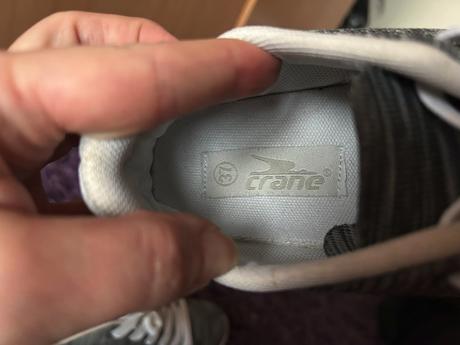 Šedé tenisky č. 37, 37