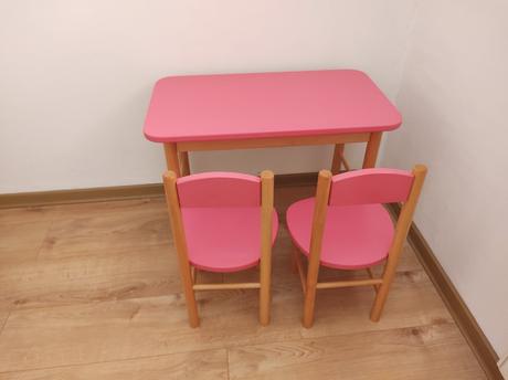 Detský stôl so stoličkami, 