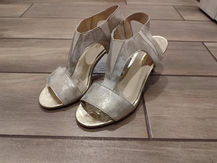 Spoločenské topánky na nízkom opätku, 38