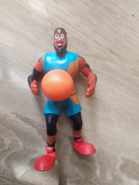 Postavička basketbalista,