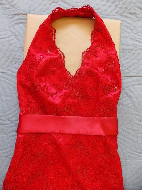 Spoločenské šaty, 36