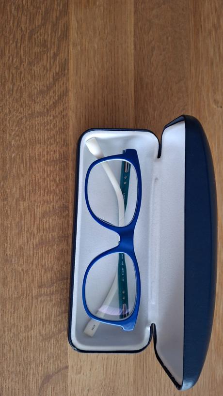 Dioptrické okuliare zn. lacoste, lacoste