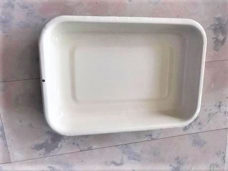 Smaltovaný pekáč, 