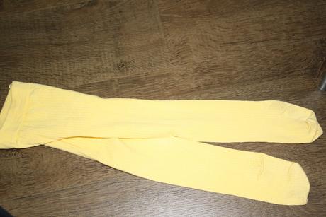 Raz oblečene-hrubsie silonky, 24