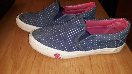 Latkove topanky v.32, 32