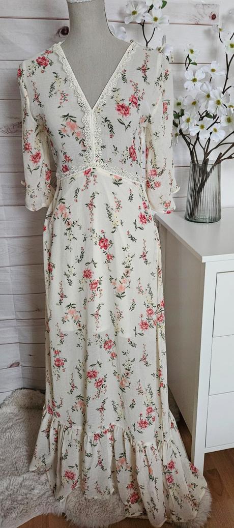 Krásne lahulinké šaty, s