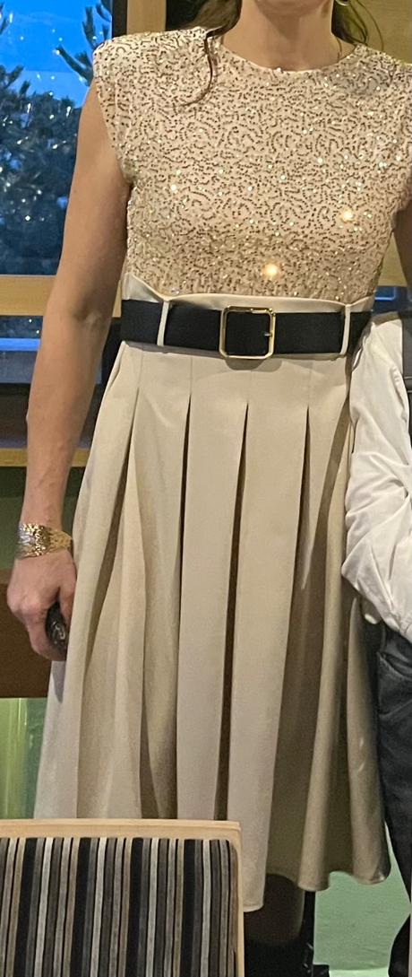 Krásne spoločenské šaty l, l