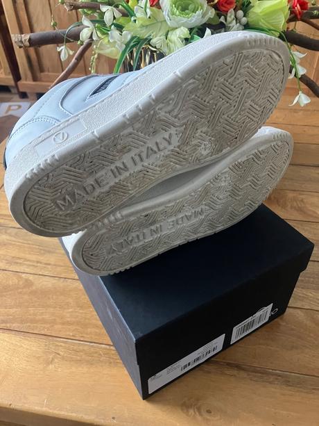 Kožené tenisky valentino, 38