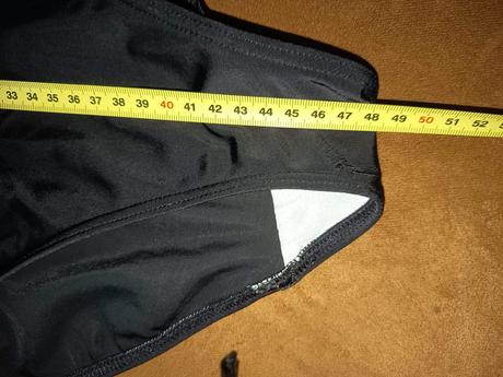 Cierne plavky, decathlon,152