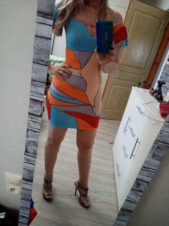 Sexi saty s carmen vystrihom, m