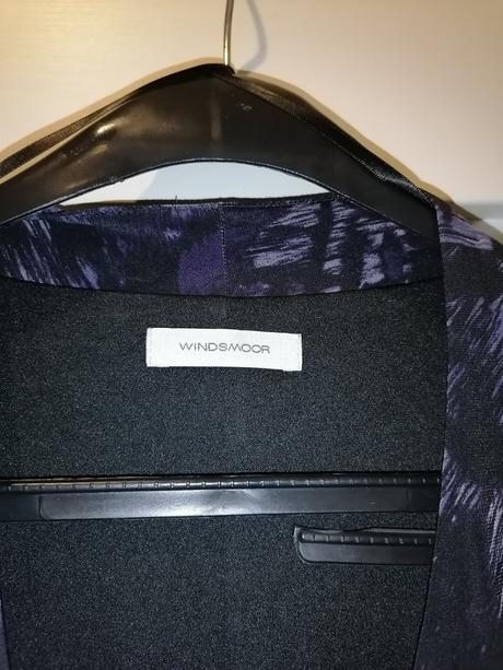 Elegantné dámske šaty, 52