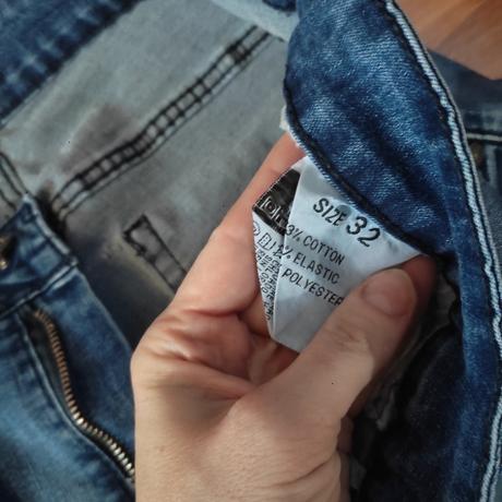 Pánske džínsy, 32