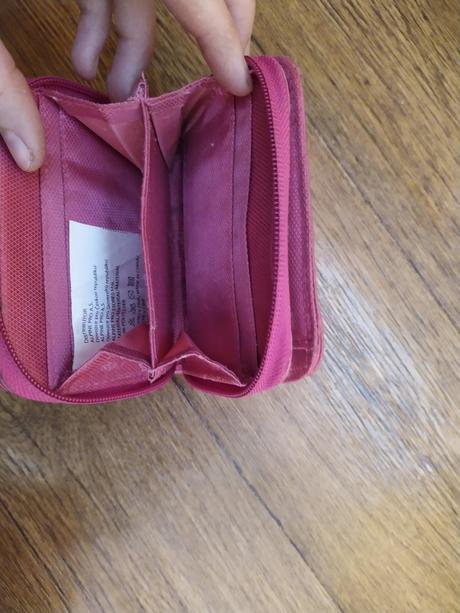 Dámska peňaženka, 