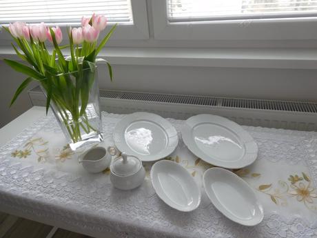 Tanier oval 2x +mliekovník+cukorníčka+tanierik 2x, 