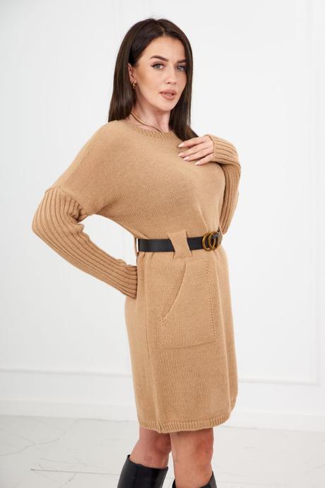 Dámske svetrové šaty s opaskom -ťavia, 