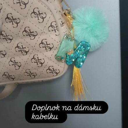 Písmenká iniciály, 