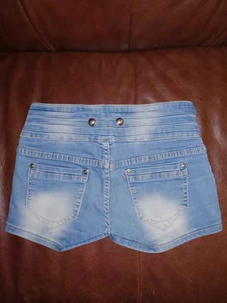 Predám krásne šortky, xs